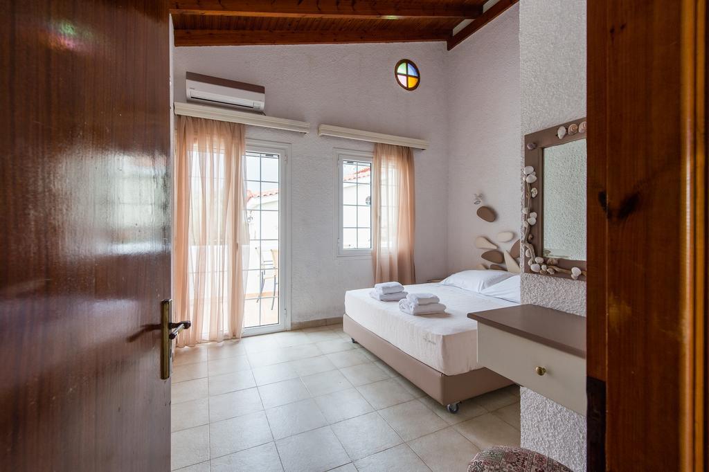Koroni Village Kültér fotó
